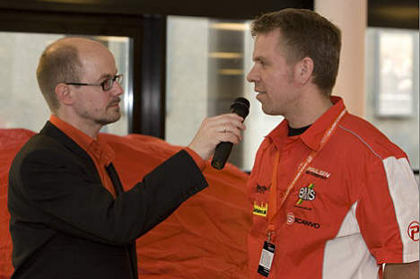 Thue Kristensen ved den officielle præsenation for Poulsen Motorsport 2008.
(Foto: e-image.dk)
